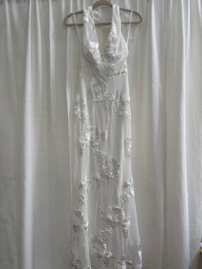 Selfie Leslie White Floral Appliqué Wedding Dress